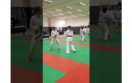 karaté- enchainement cadencé